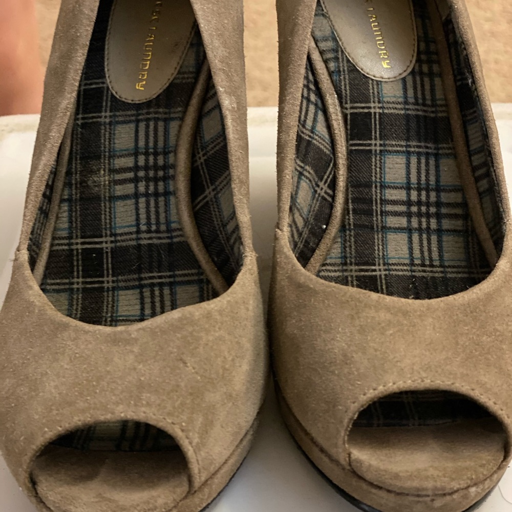 Chinese Laundry open toe suede wedges